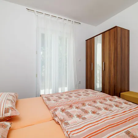 Apartment Villa Sara * Dramalj