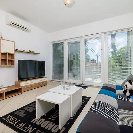 Apartment Villa Sara Апартаменты