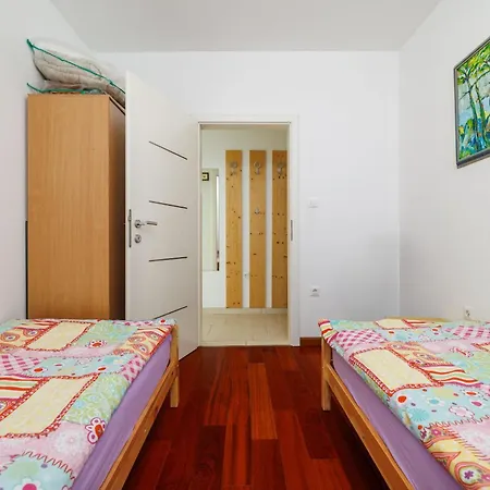 Apartment Villa Sara Апартаменты Драмаль