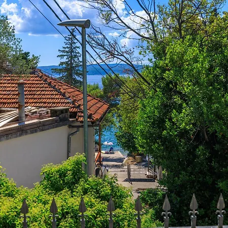 Apartment Villa Sara