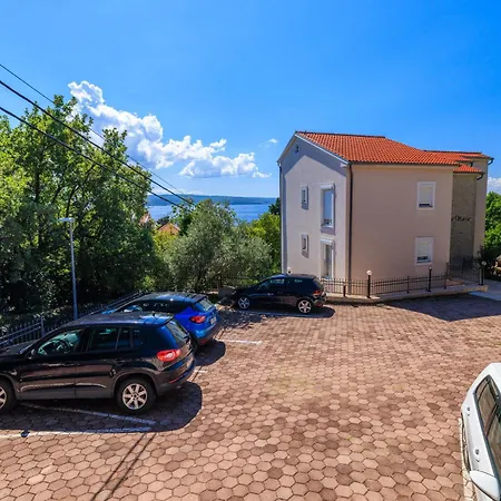 Апартаменты Apartment Villa Sara